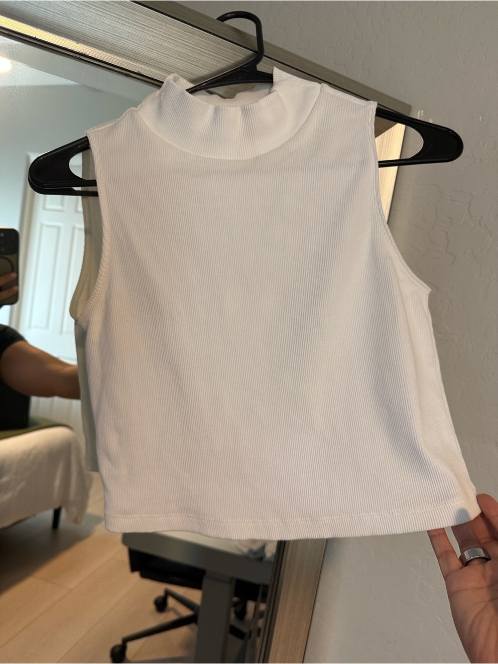 Everlane High Neck Cropped Ribbed Tank